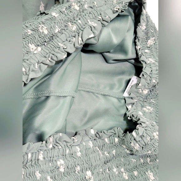 Girls XL 14-16 Plus Skirt New - Never Worn (plus size) soft green white - Picture 3 of 8